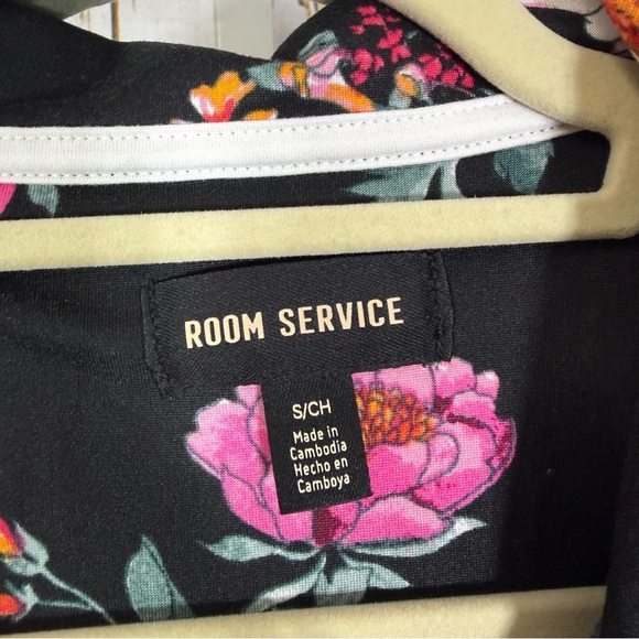 Room Service, Floral Black Pajama Set. Size Small. In excellent condition! - Picture 2 of 9